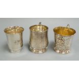 Three assorted silver christening cans, tallest, Birmingham, 1926, 8cm, 10.1oz.