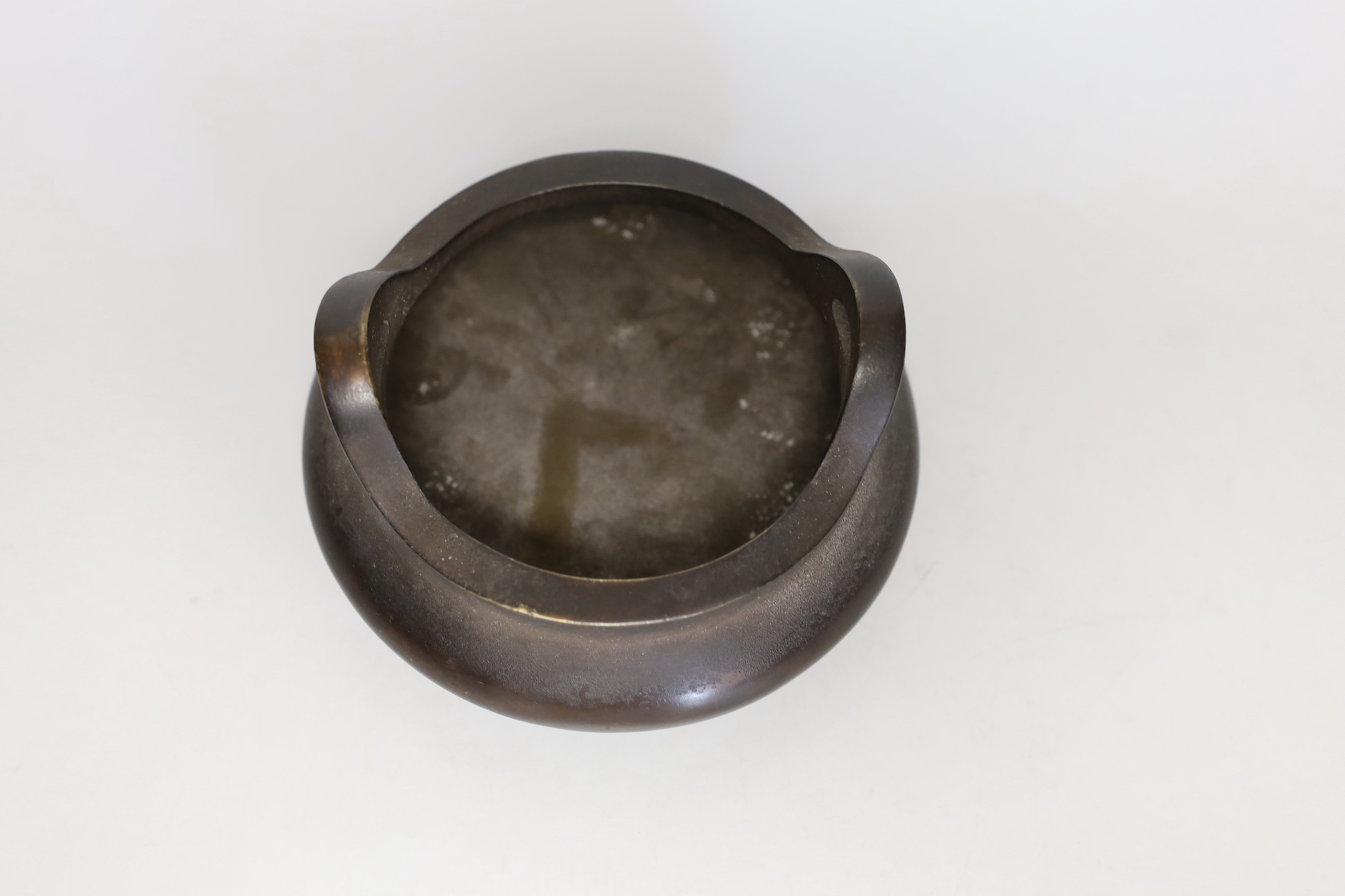 A Chinese bronze censer, ding, 8cm tall - Image 3 of 4