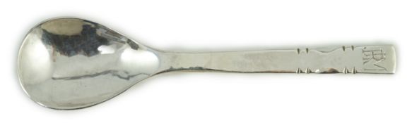 An Elizabeth II Guild of Handcrafts planished silver rat tail spoon with applied rat verso, with