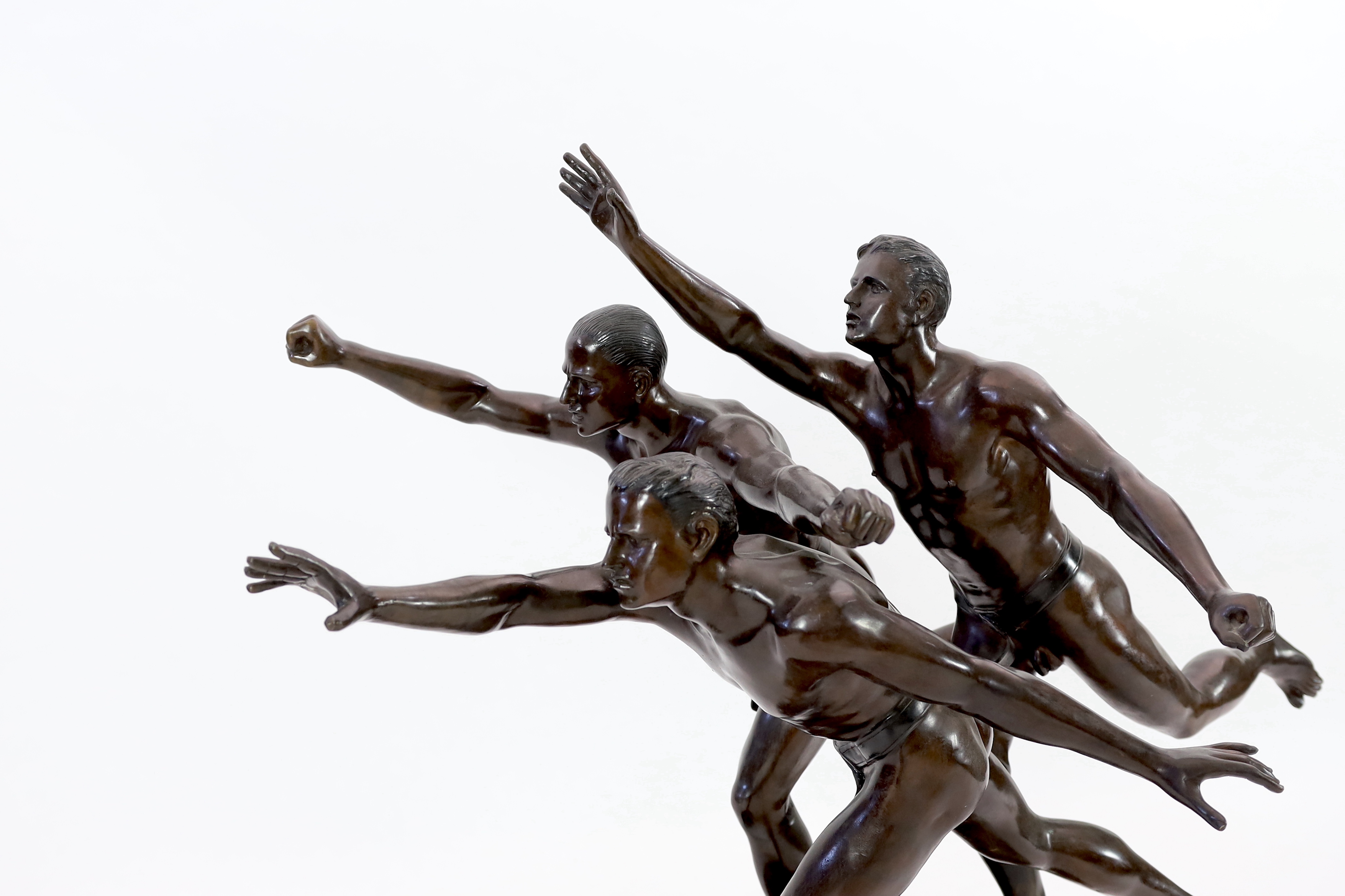 After Alfred Boucher (French, 1850-1934). A large bronze group of three runners at the finishing - Bild 2 aus 7