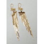 A modern pair of three colour 750 graduated tassel drop earrings, overall 95mm, 8.7 grams.