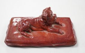 A German ‘agate’ glass model of a dog, 11.5cm wide