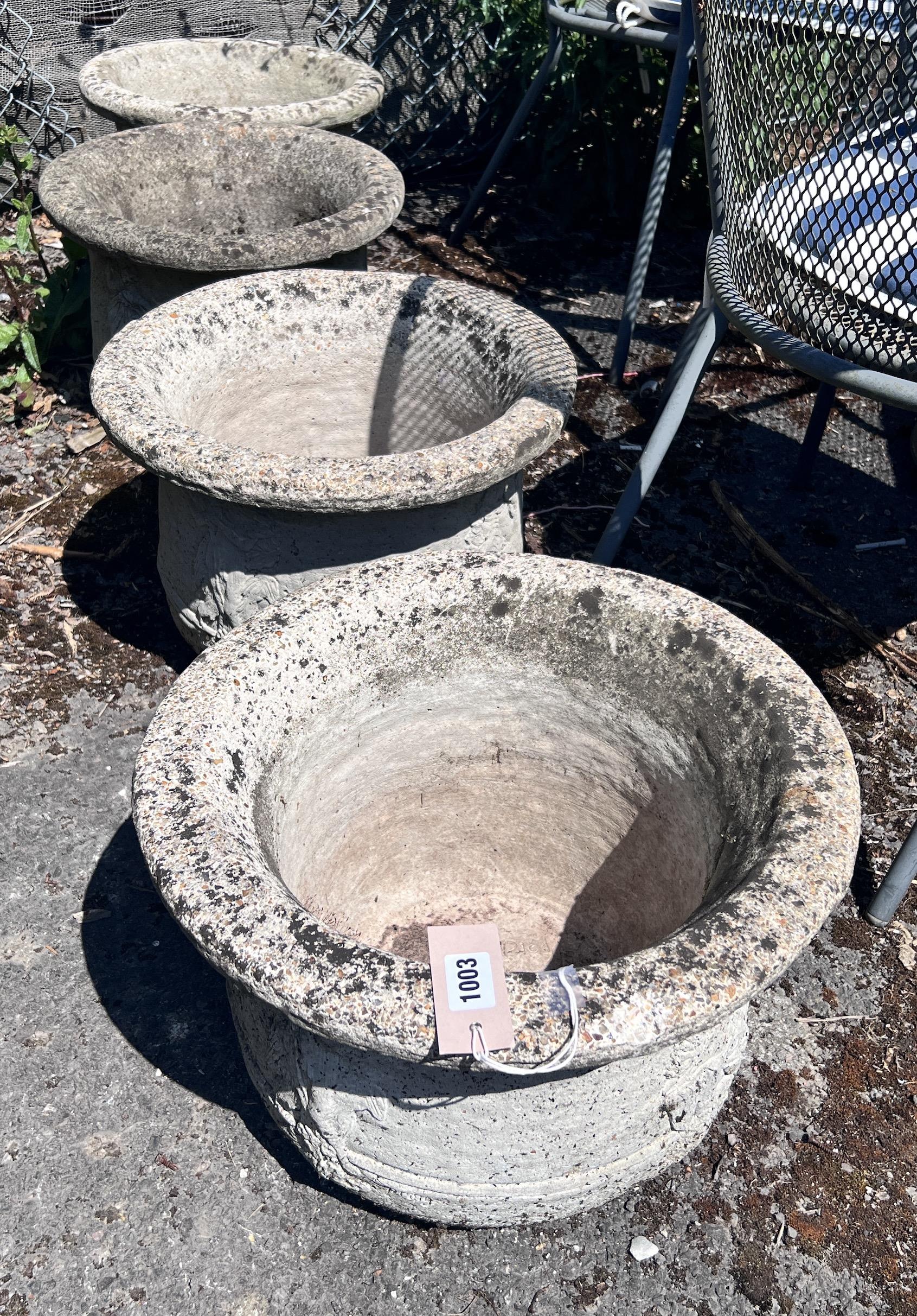 A set of four circular reconstituted stone garden planters, diameter 41cm, height 28cm - Image 5 of 8