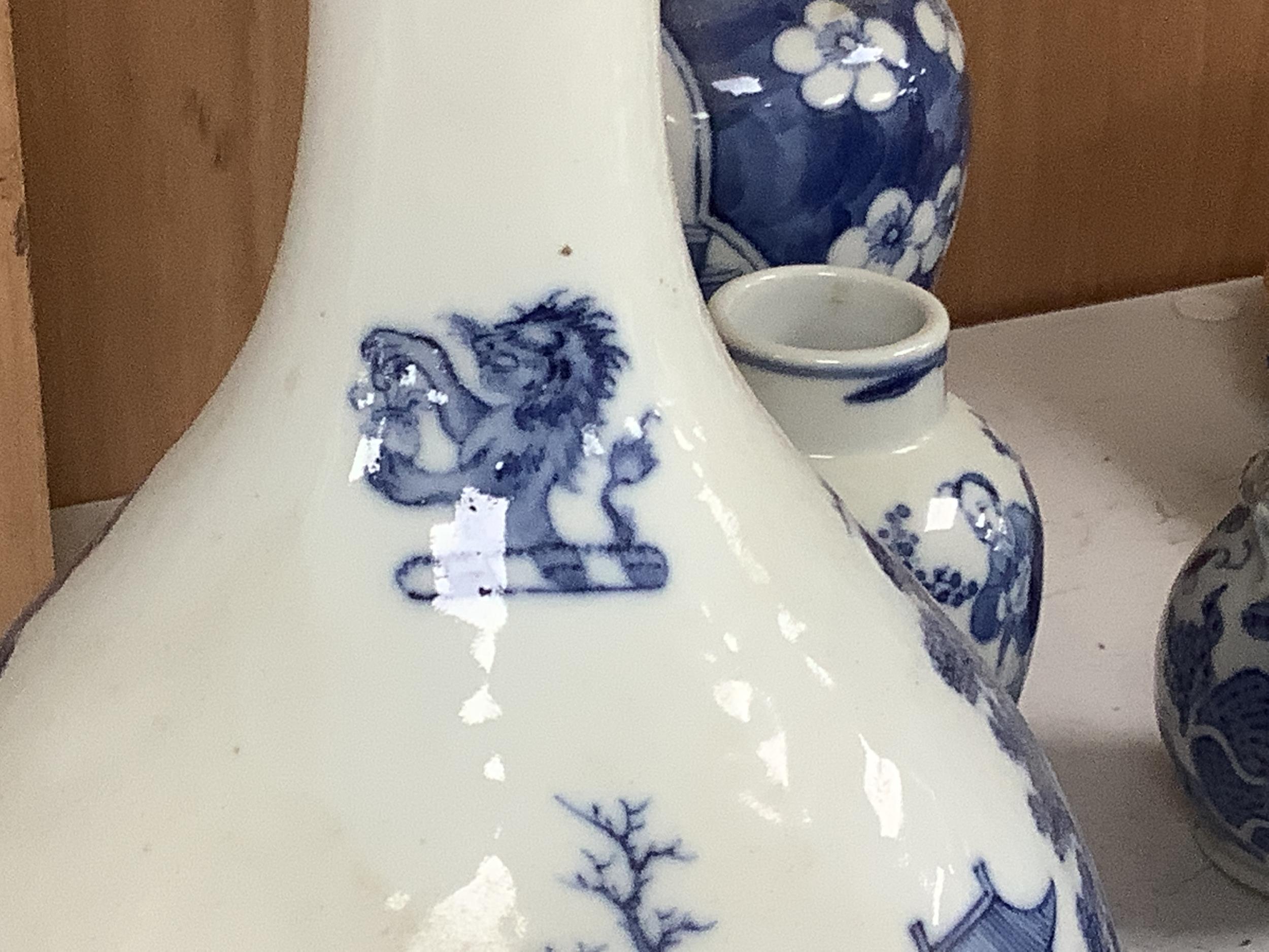 A Chinese armorial blue and white bottle vase, Qianlong/Jiaqing period, and five assorted 19th - Image 2 of 12