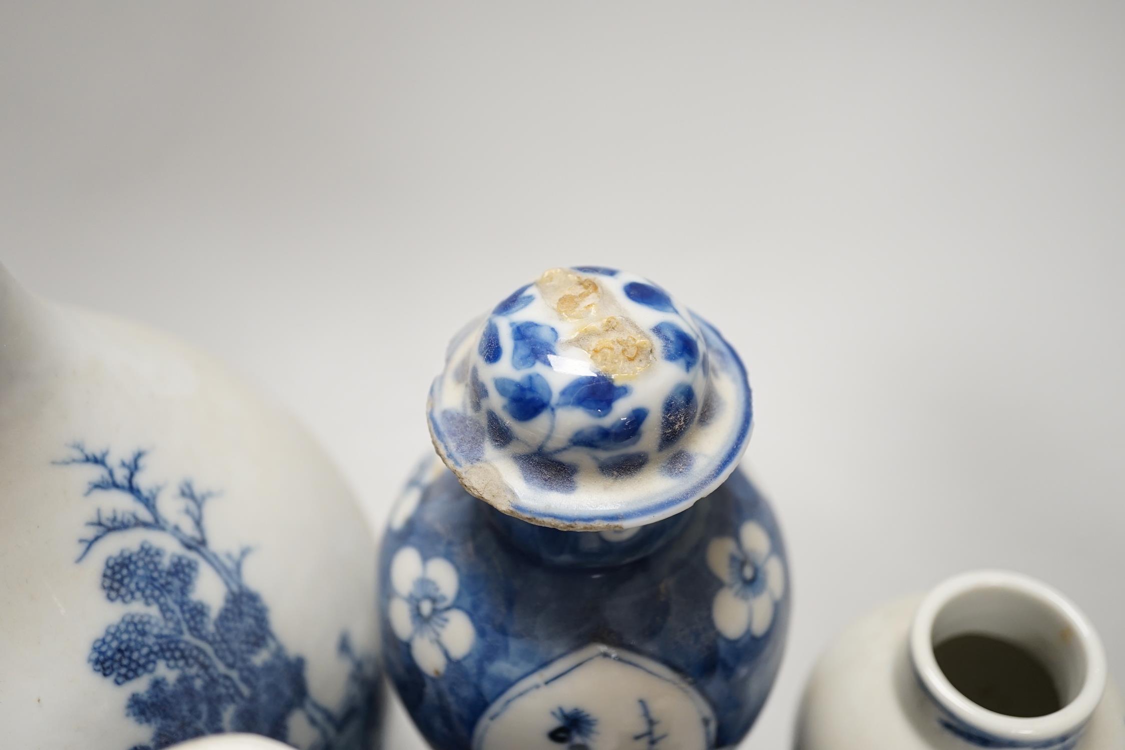 A Chinese armorial blue and white bottle vase, Qianlong/Jiaqing period, and five assorted 19th - Image 3 of 12