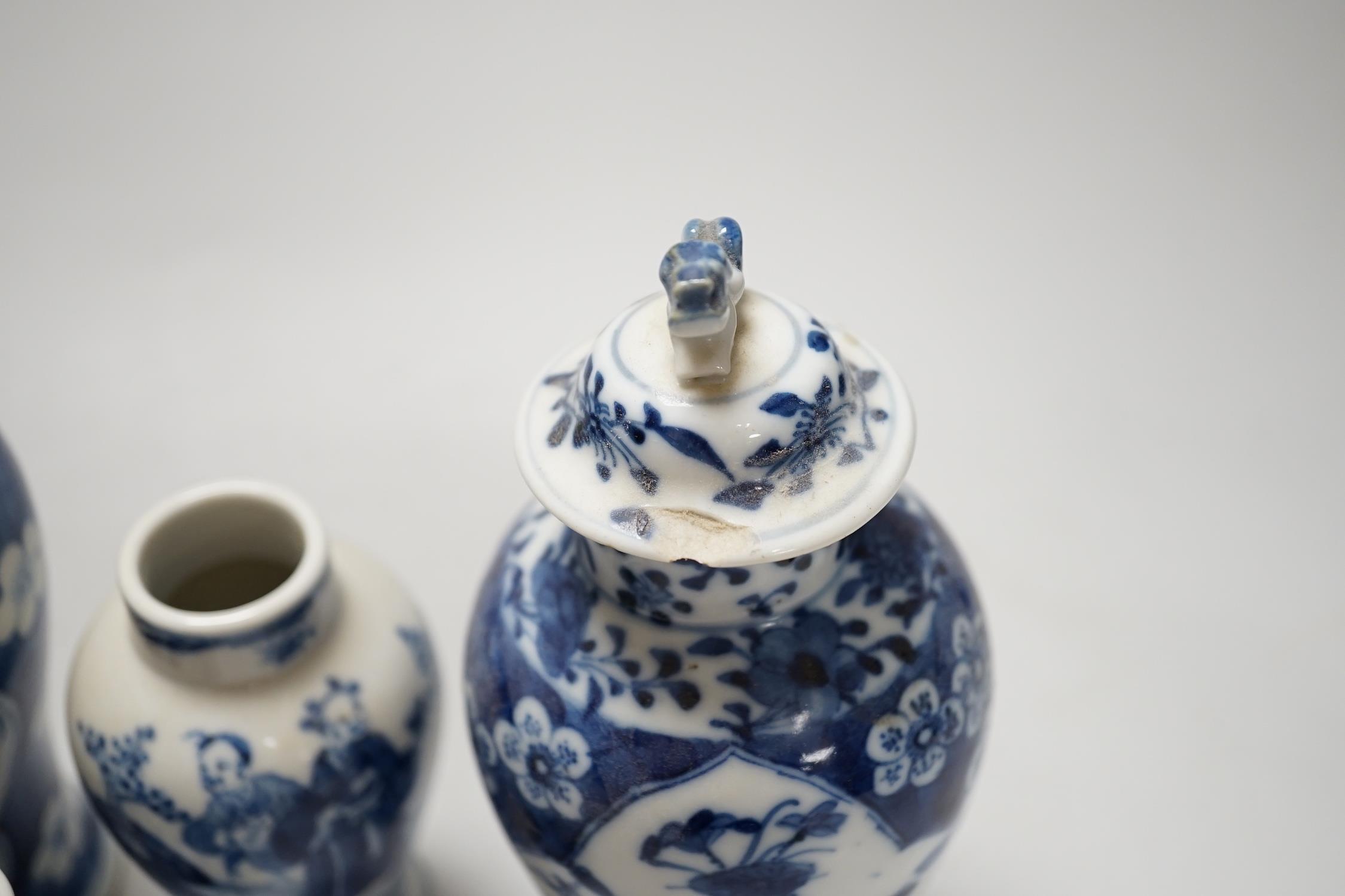 A Chinese armorial blue and white bottle vase, Qianlong/Jiaqing period, and five assorted 19th - Image 5 of 12