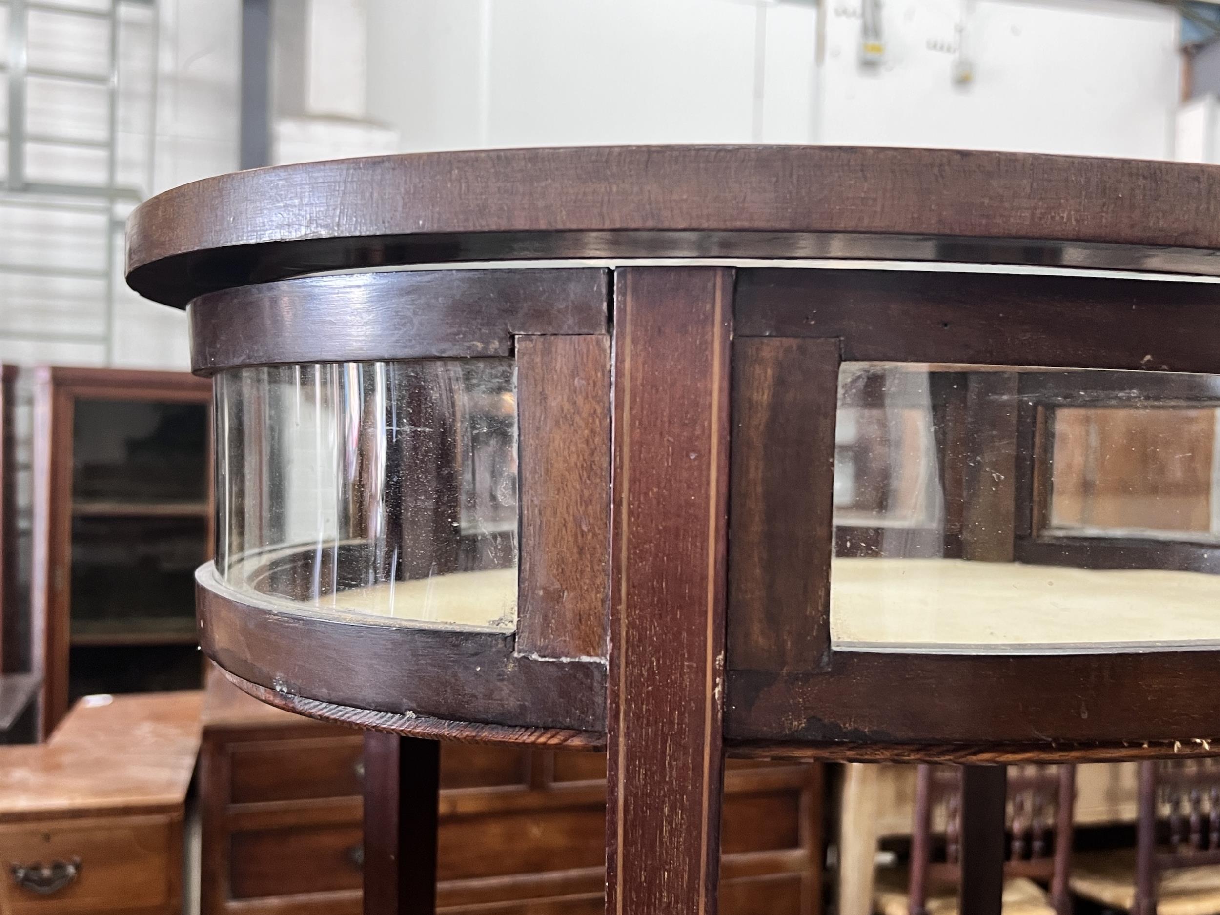 An Edwardian satinwood banded oval mahogany bijouterie cabinet (a.f.), width 60cm, depth 46cm, - Image 4 of 6