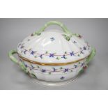 A Herend ‘Chantilly flowers’ tureen and cover, 22cm diam.