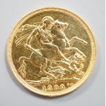 A Victoria gold sovereign, 1900, VF.