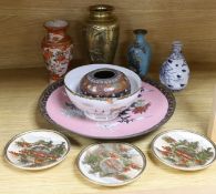 A collection of Japanese bronze, cloisonné enamel ware and ceramics, bronze vase 18cm high (10)