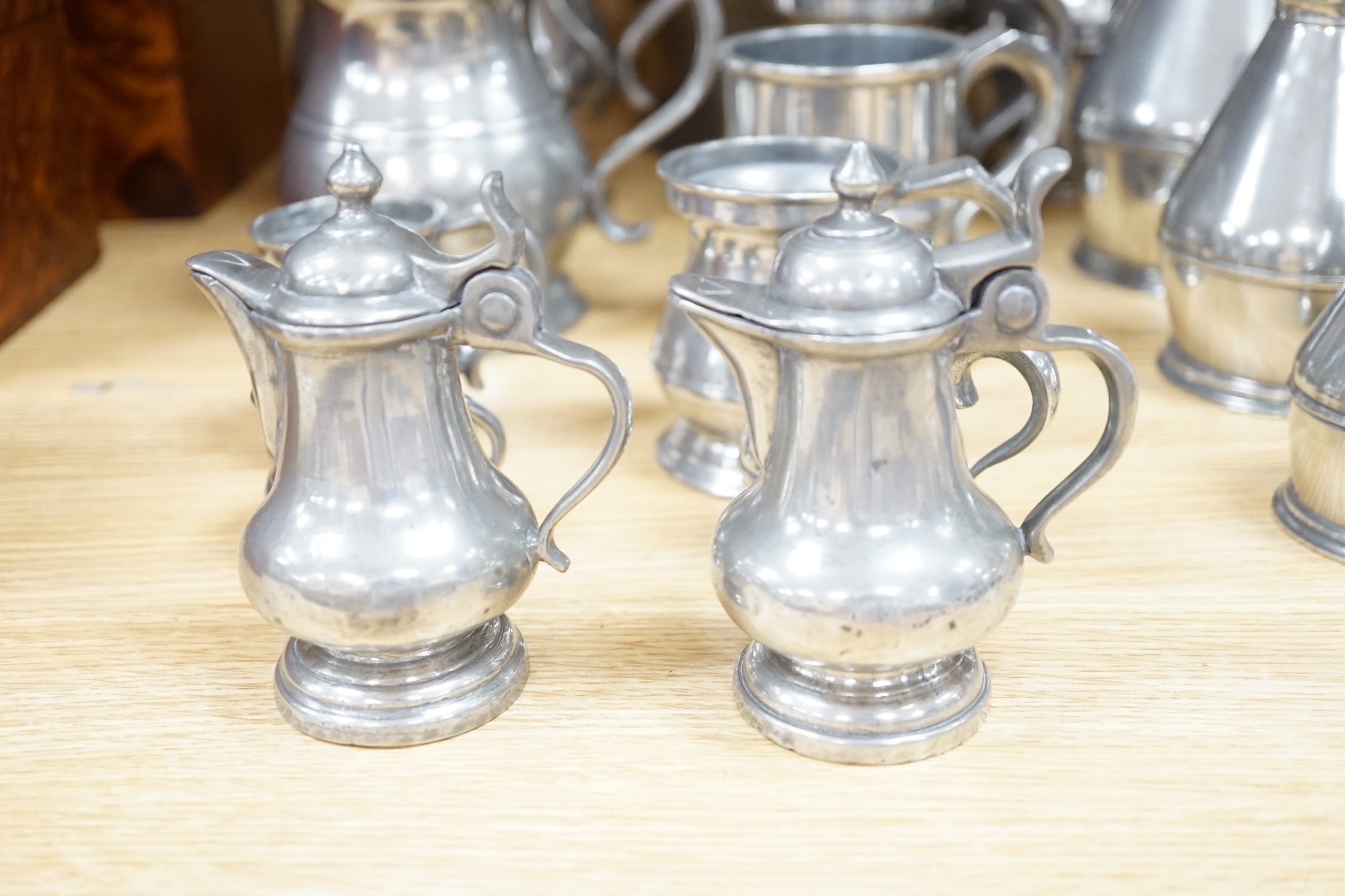 A collection of 19th/20th century pewter jugs, mugs and flagons (15), large jug 20cm high - Image 2 of 5
