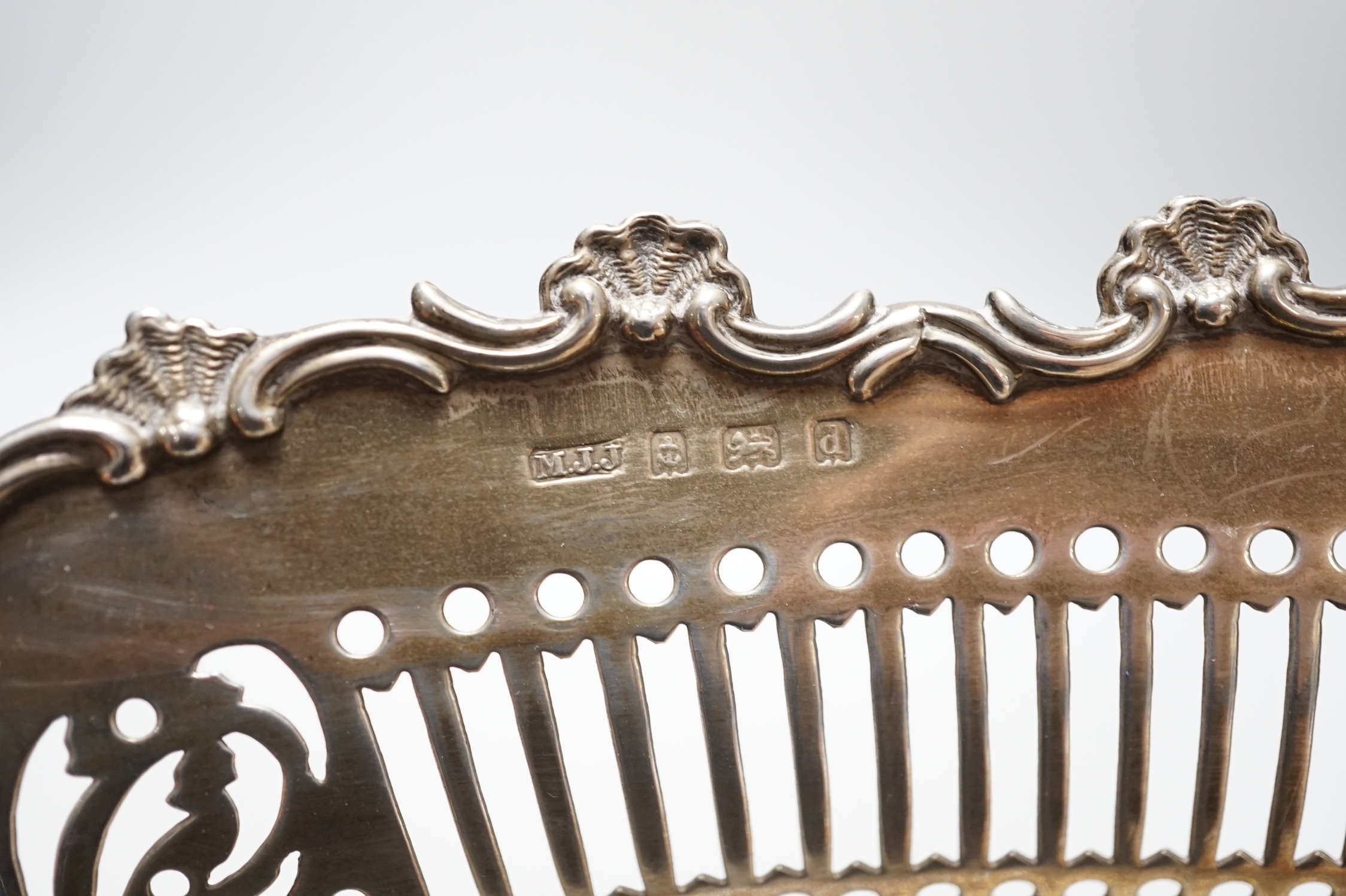 A late Victorian pierced silver oval bowl, Matthew John Jessop, Birmingham, 1900, length 32.7cm, - Image 6 of 6