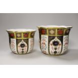 Two graduated Royal Crown Derby Old Imari pattern jardinières, each numbered 1128 to the base, the