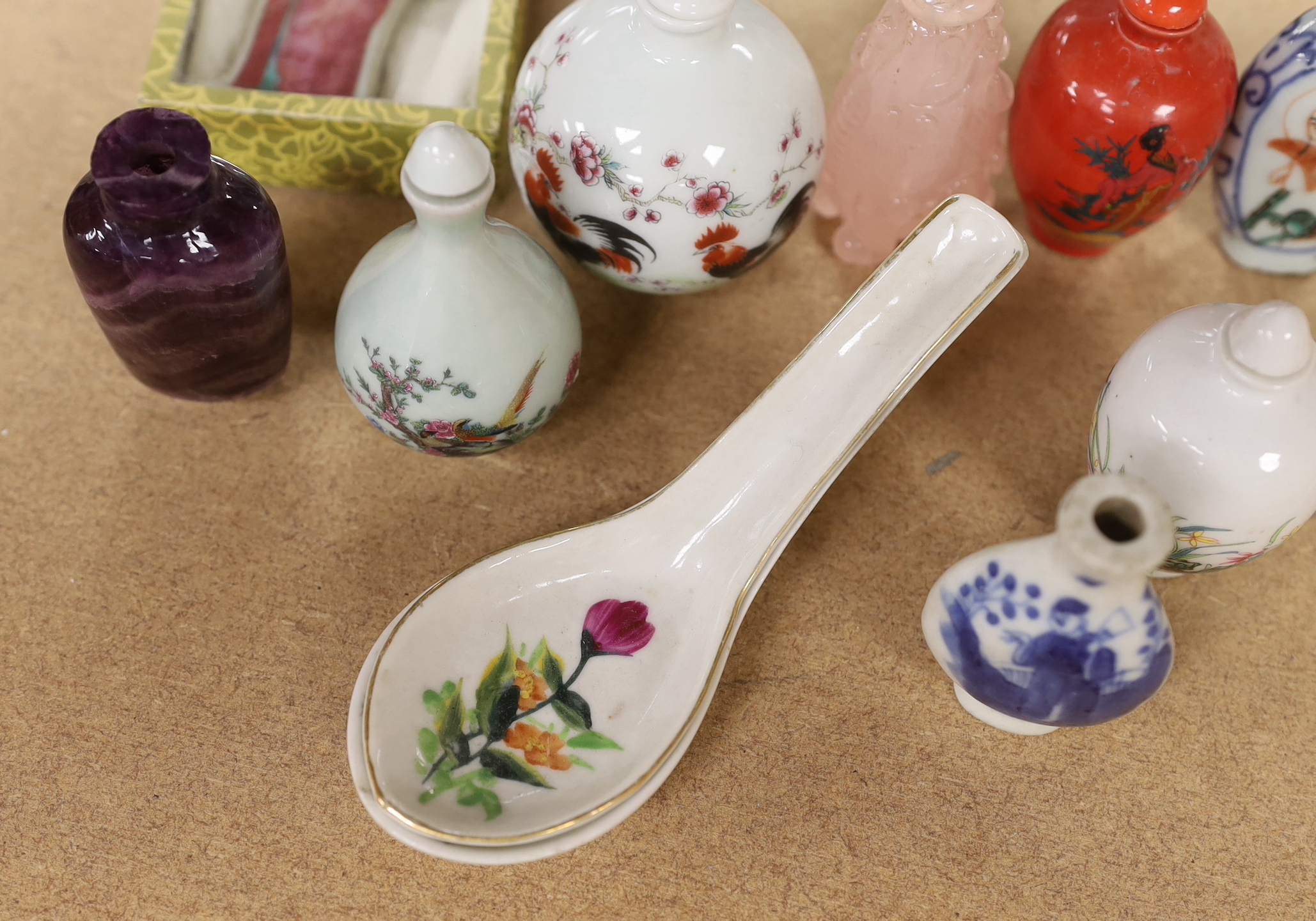 A collection of Oriental and Chinese items including quartz and hand painted snuff bottles, the - Image 6 of 6