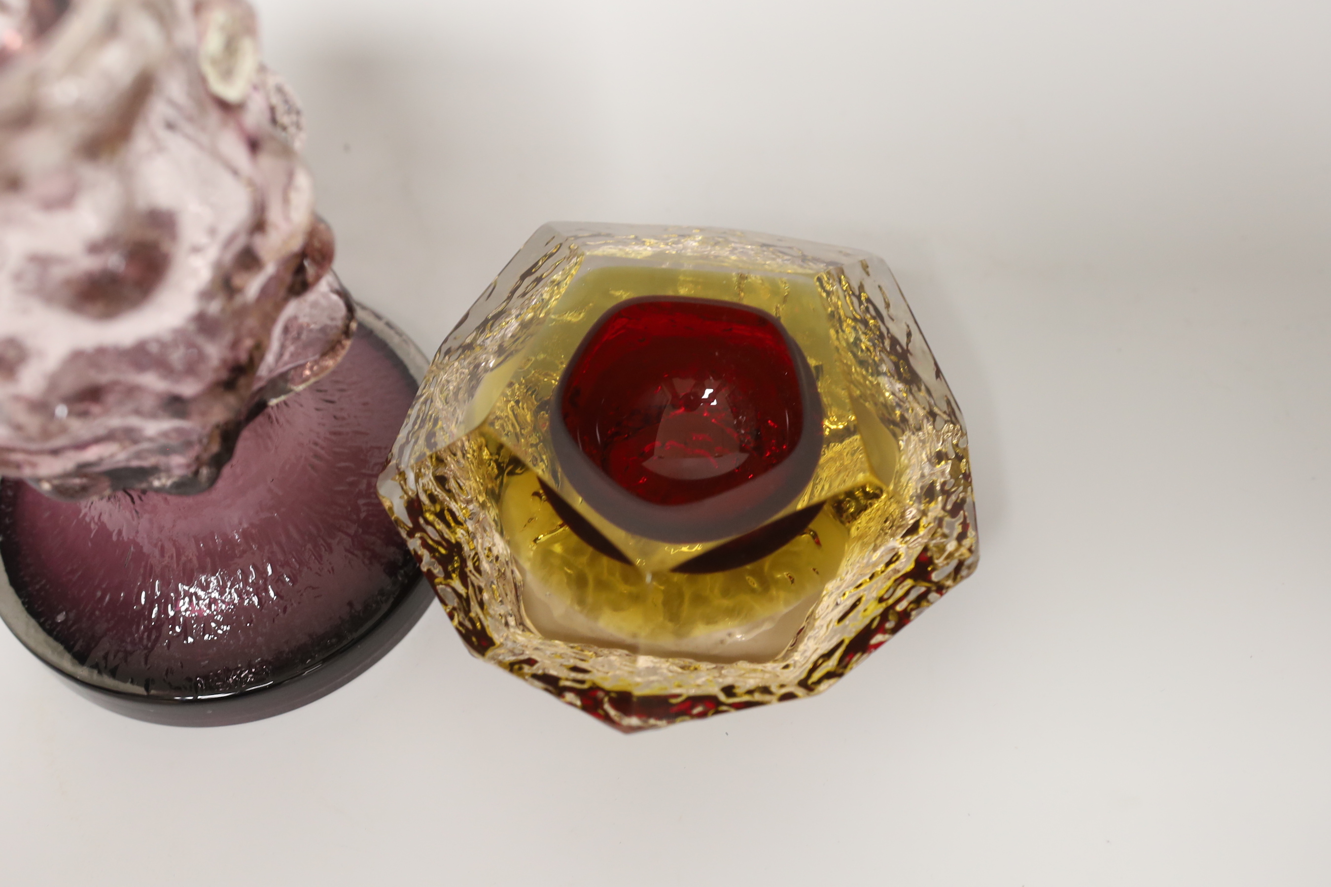 Murano Sommerso textured glass bowl and a Kai Blomqvist signed Scandinavian glass vase, the - Image 3 of 4