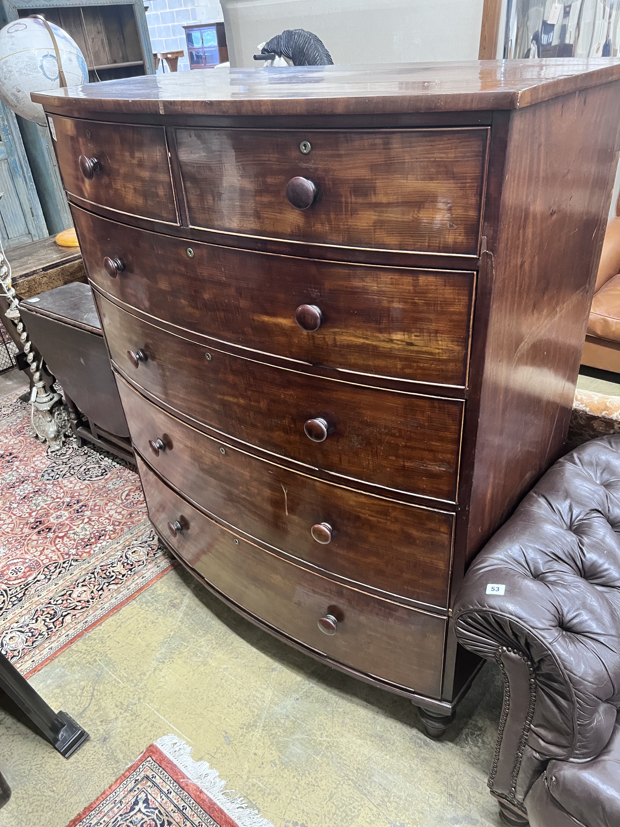 An early Victorian mahogany six drawer bowfront chest, width 121cm, depth 64cm, height 149cm - Image 2 of 6