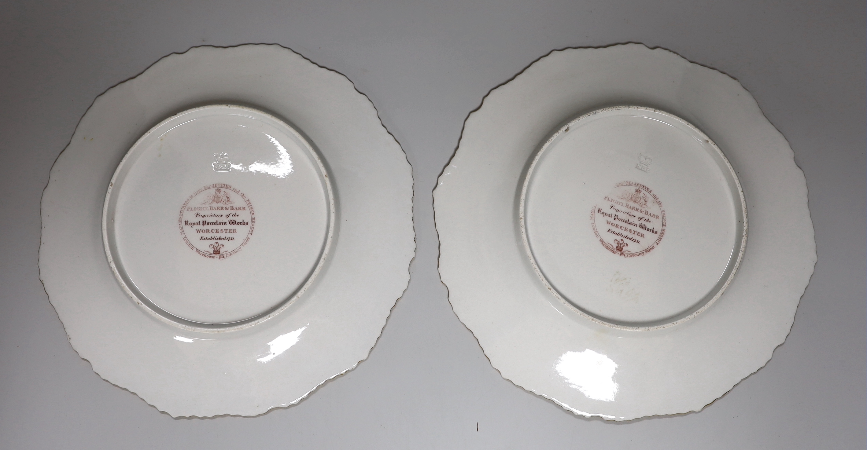 A pair of Flight, Barr and Barr Worcester plates, painted with central bouquets, c.1820, printed - Image 2 of 2