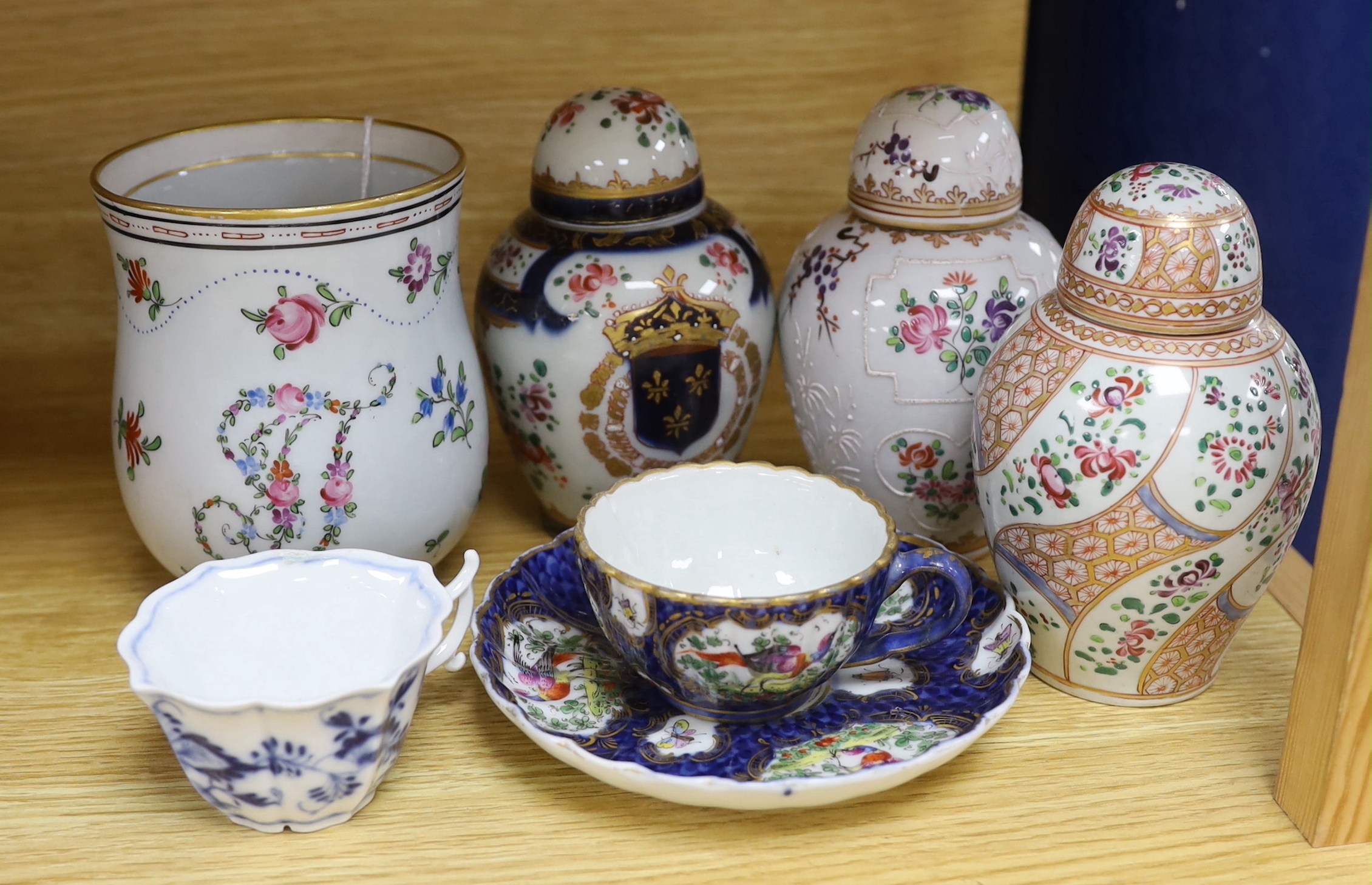 Samson-type porcelain tableware including baluster mug, 12.5cm high, and a Dresden lobed cup