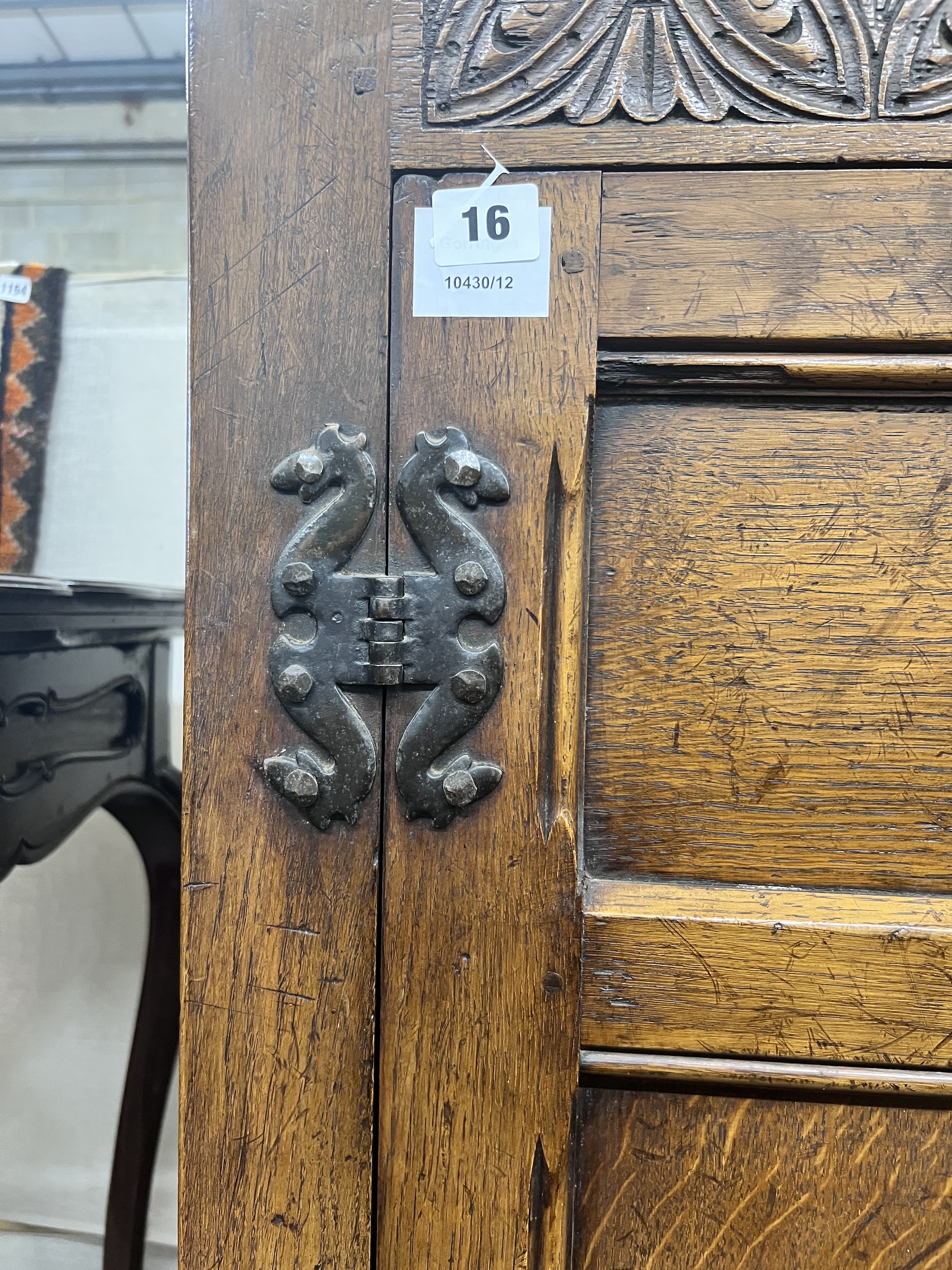 An 18th century style panelled oak hanging cupboard, width 96cm, depth 53cm, height 178cm - Image 2 of 5