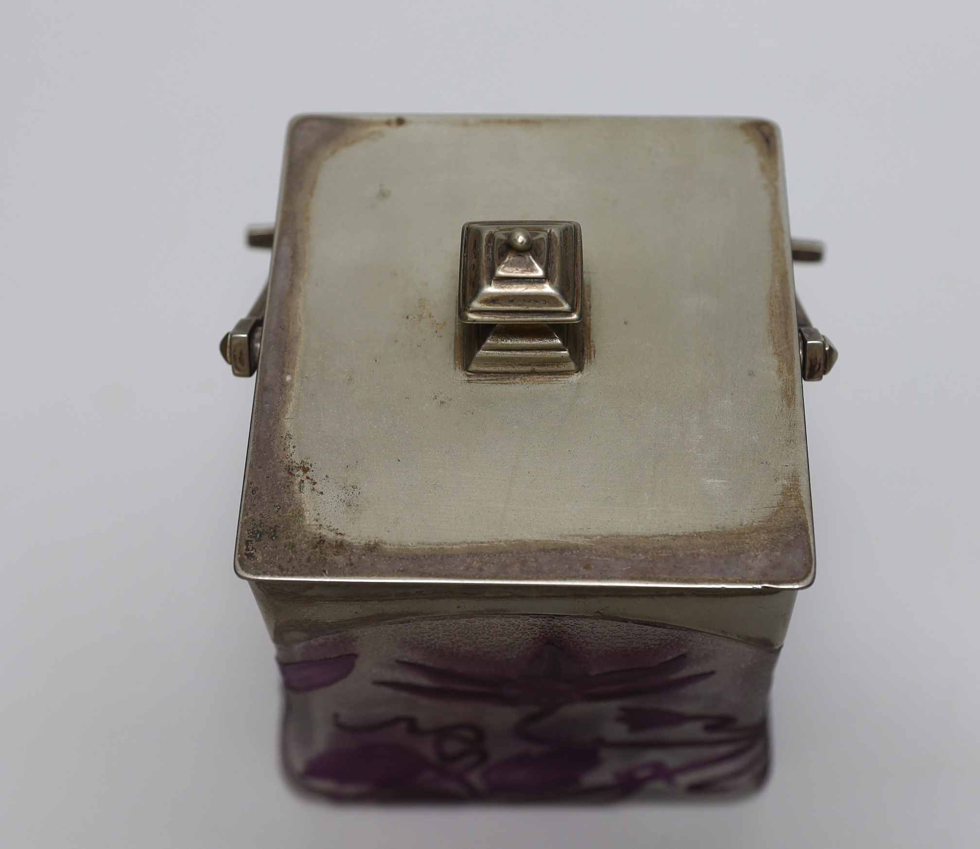 A Bohemian Art Nouveau cameo glass biscuit box, acid etched with sinuous plants in amethyst, against - Image 3 of 3