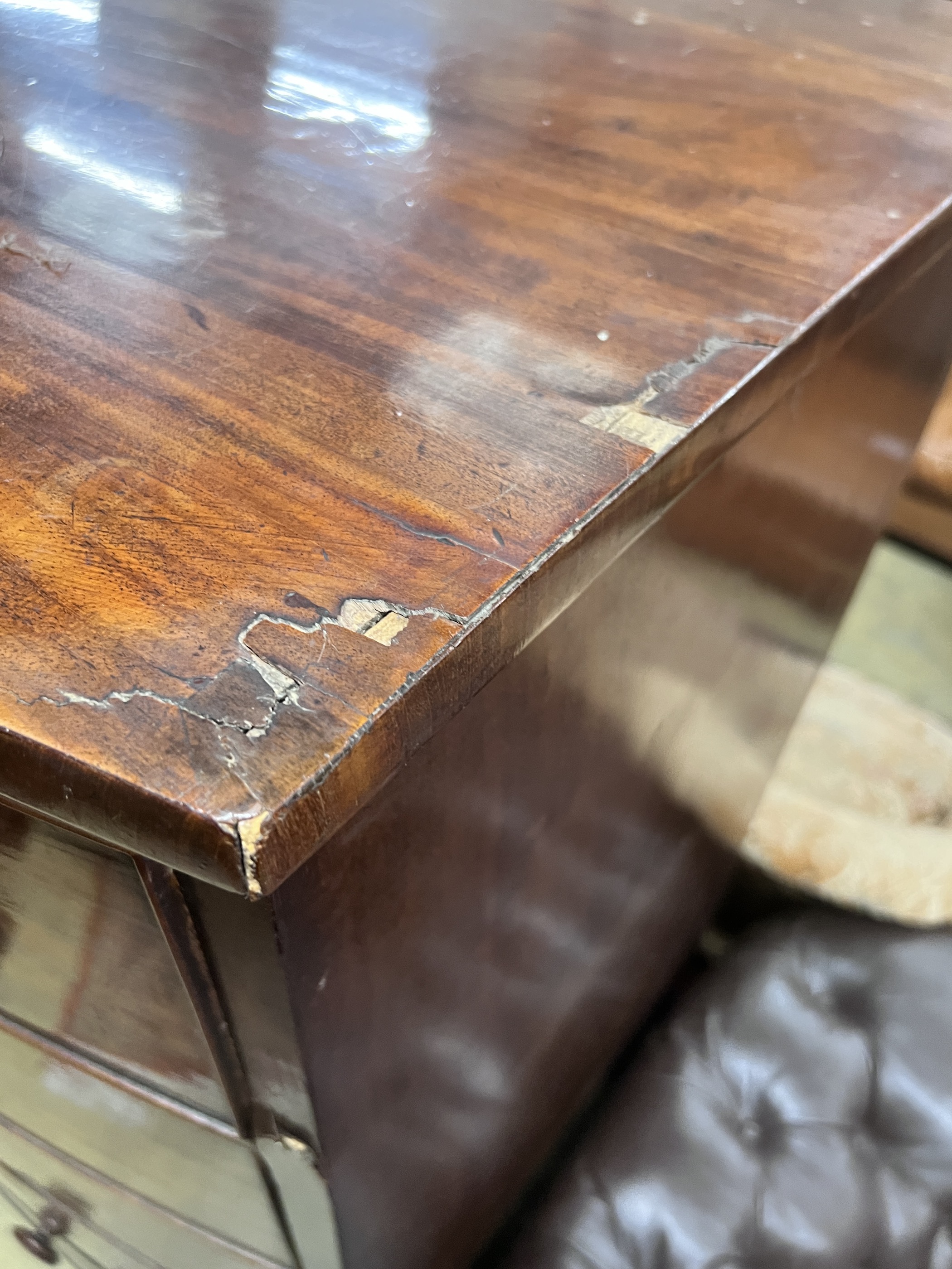 An early Victorian mahogany six drawer bowfront chest, width 121cm, depth 64cm, height 149cm - Image 4 of 6