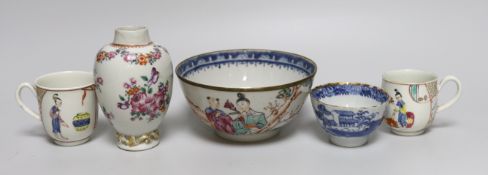 18th century Chinese export porcelain tea caddy, bowl and tea bowl, Largest 14.5cm, together with