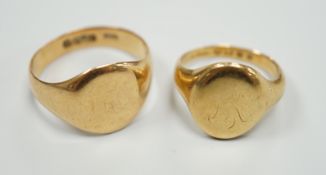 Two 18ct gold signet rings, sizes K/L & S, 13.8 grams.