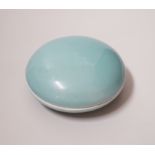 A small Chinese monochrome blue circular paste box, 8cm