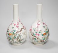 A pair of Chinese famille rose vases, 25cm