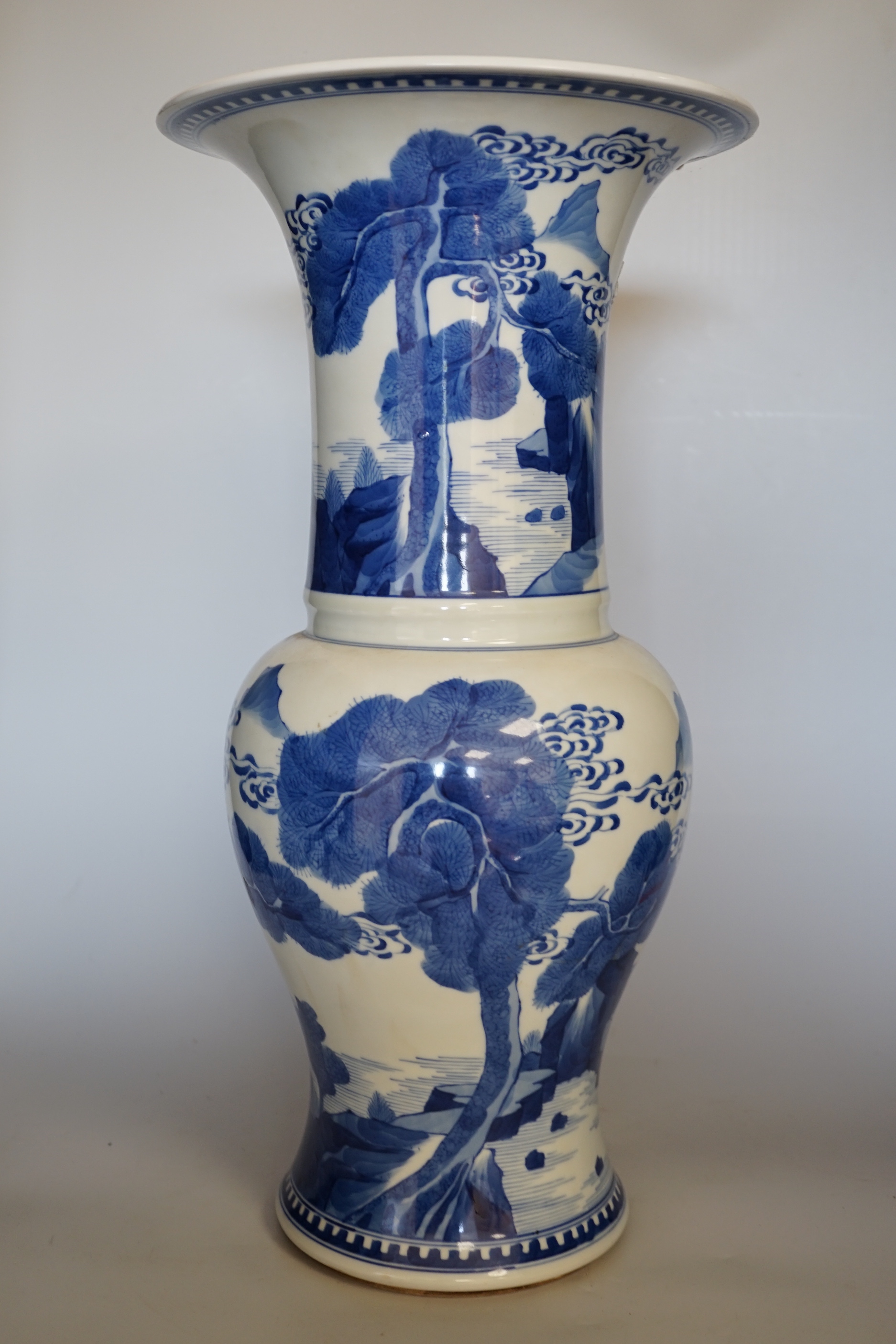 A large Chinese blue and white yen-yen vase, 46cm high - Image 3 of 5