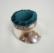 A Tiffany & Co sterling mounted novelty pin cushion, modelled as a hat, length 10.5cm.