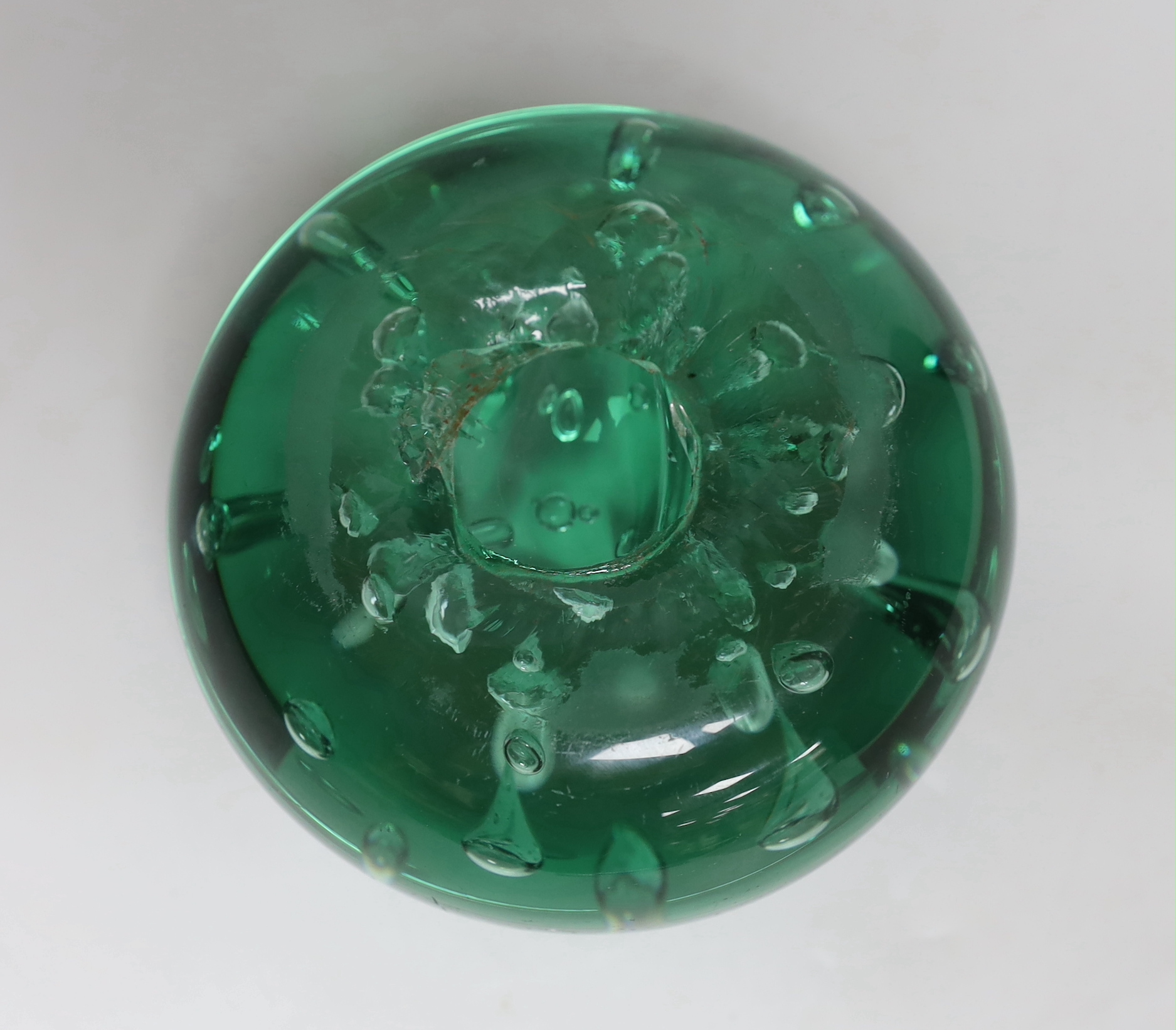 A green glass dump weight, 14cm in diameter - Image 3 of 3