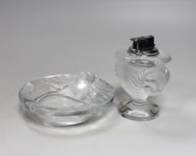 A Lalique glass tete de lion lighter and ashtray, lighter 12cm high (2)