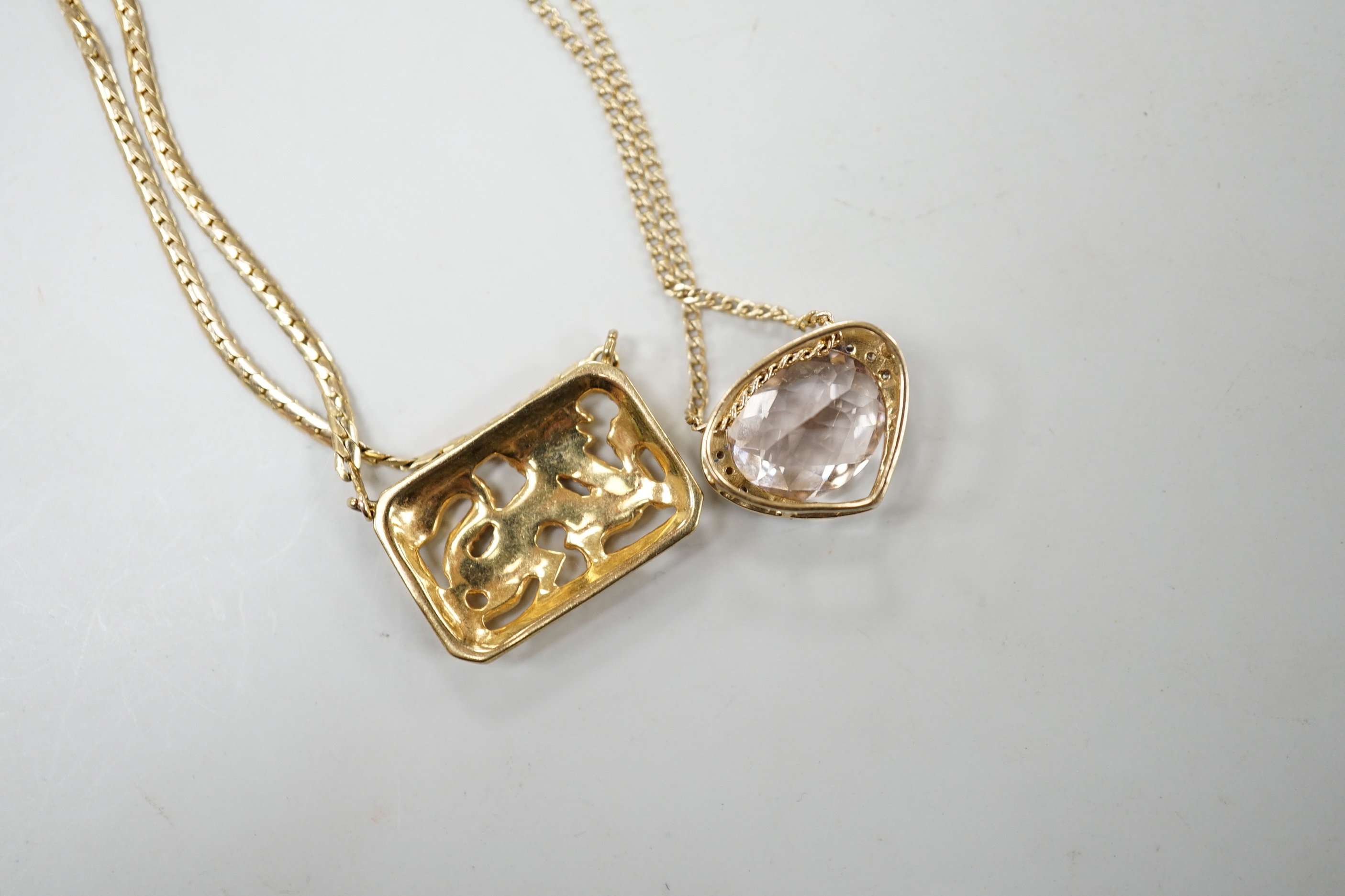 A modern 9ct gold and morganite? set heart shaped pendant necklace, 52cm and a 9ct gold Italian ' - Image 6 of 6