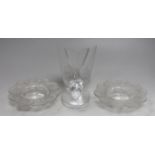 A Lalique Hirondelle bookend and two dishes with leaf design to rims, swallow height 15.8cm (3)