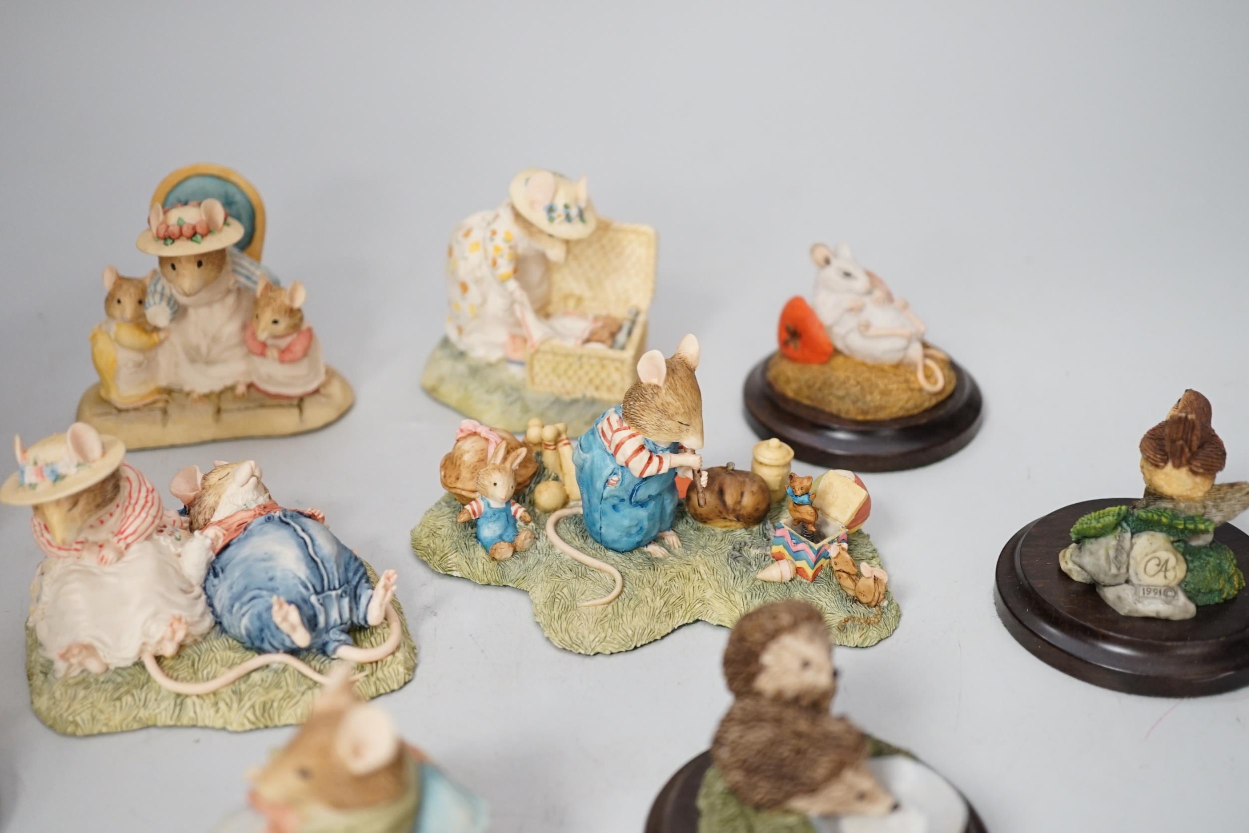 A collection of Border Fine Arts “Brambly Hedge” figurines, - Image 5 of 7