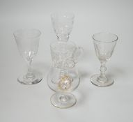 A collection of mostly 20th century glassware (33)