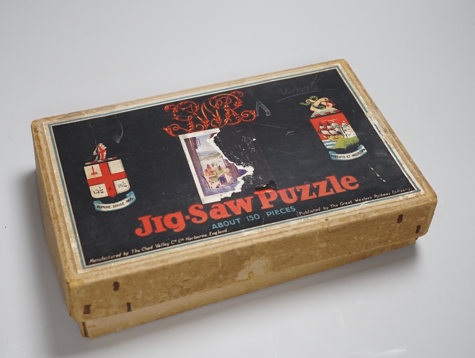 A quantity of various jigsaw puzzles including an animalistic example by Raymond Sheppard