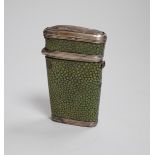 A George III silver mounted shagreen fleam etui, containing four tortoiseshell handled folding