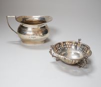 An Edwardian pierced silver bon bon dish, Mappin & Webb, London 1903, 11cm, 153 grams, and a