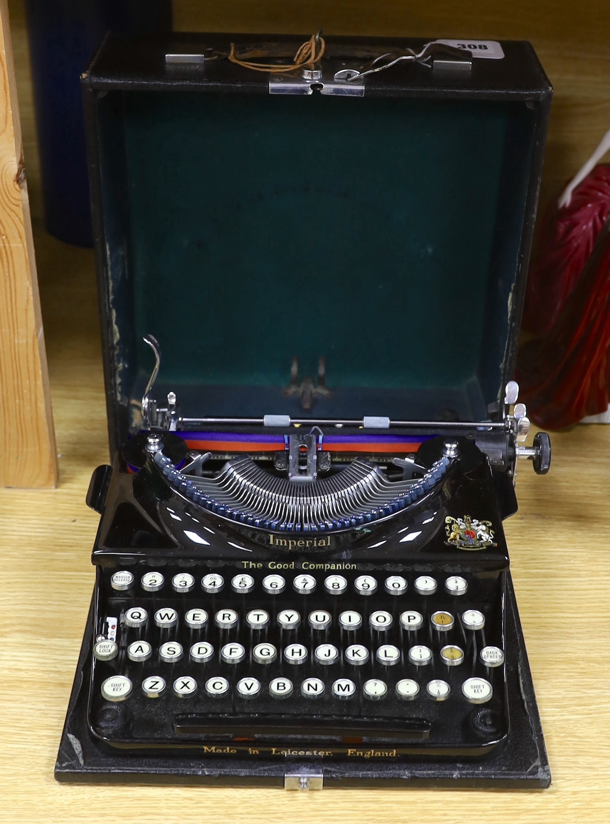 An Imperial ‘The Good Companion’ typewriter - Image 3 of 3