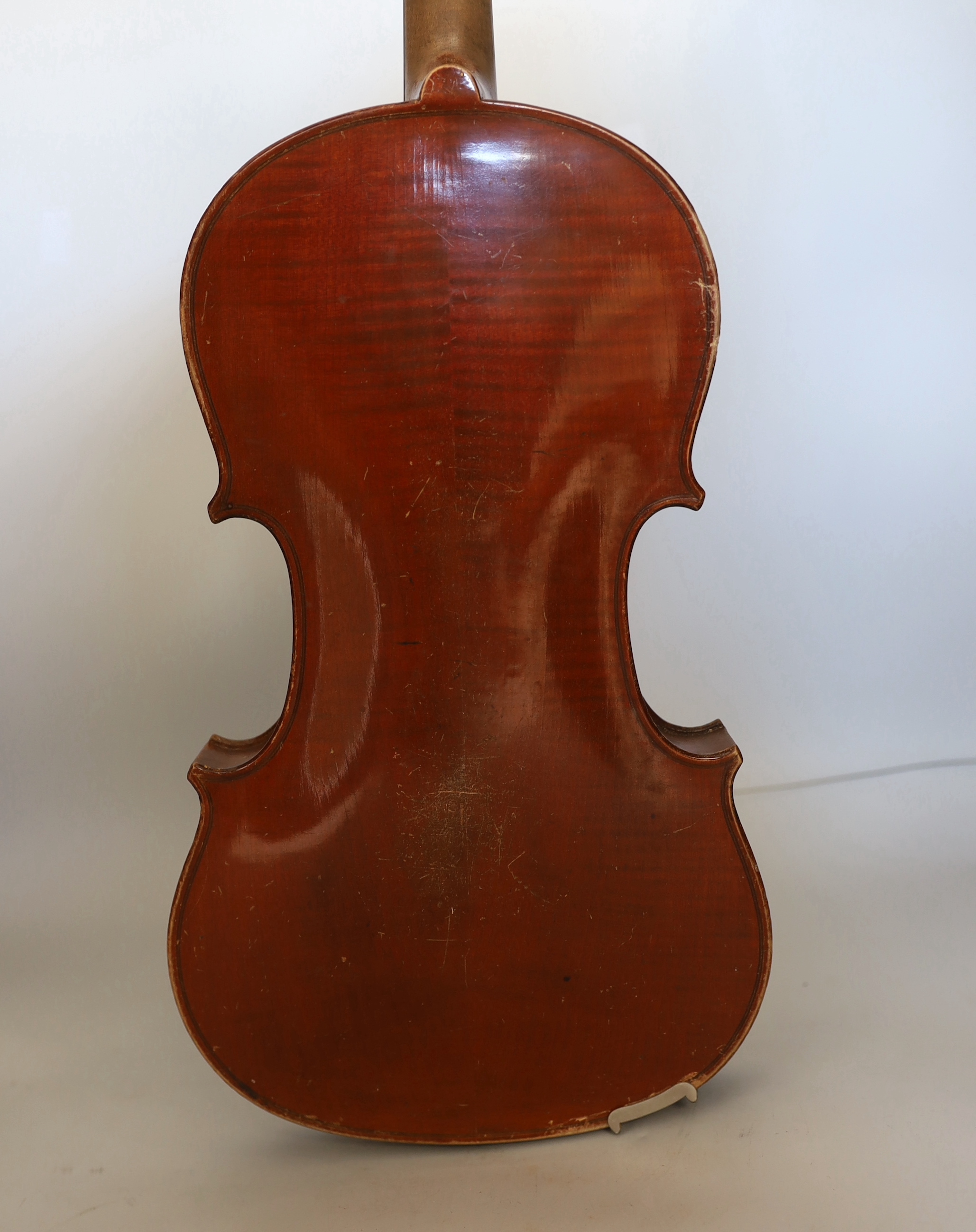 A full sized German violin and case, violin 60cm long - Image 7 of 13