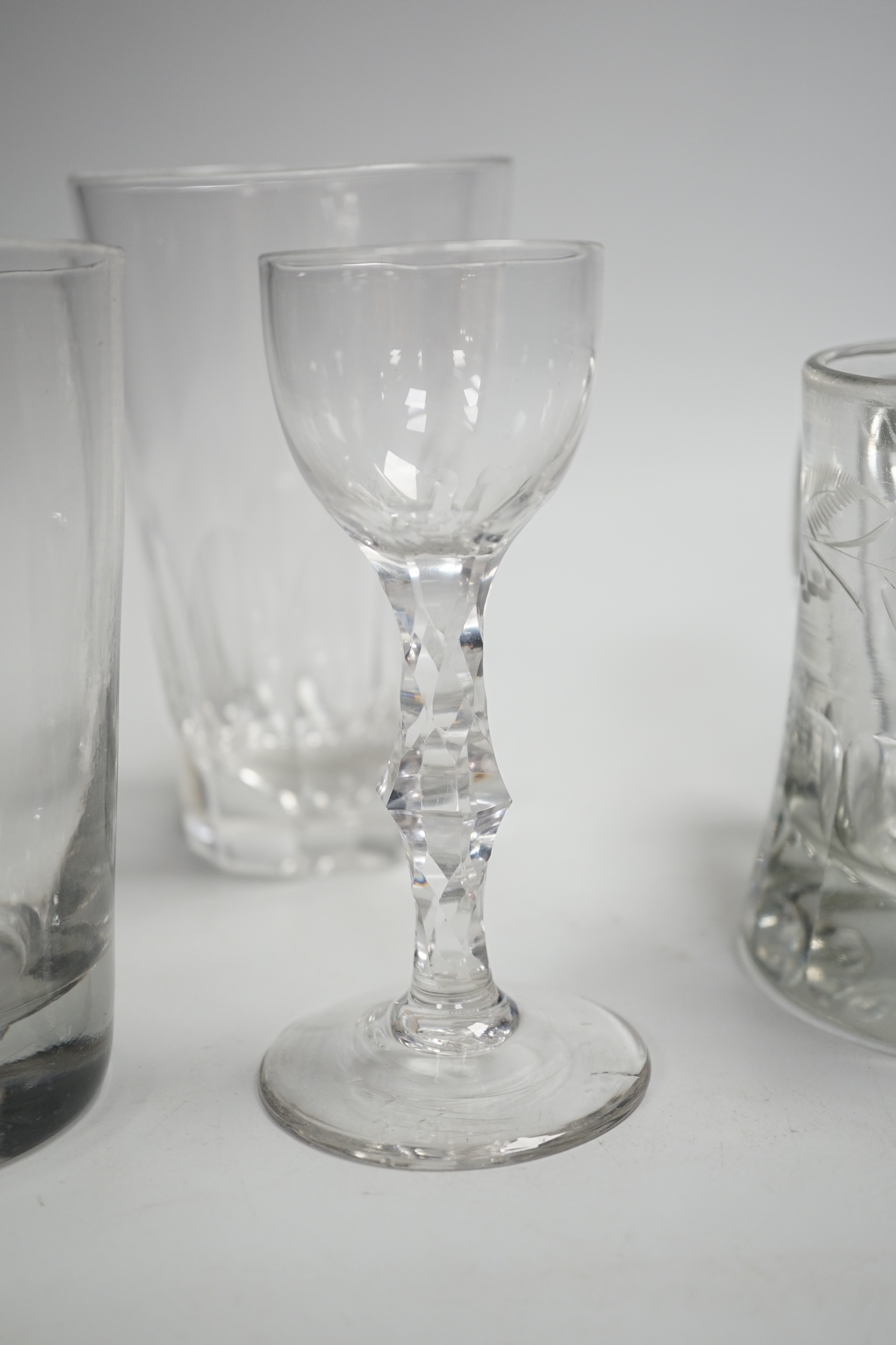 A pair of Victorian pub tankards, engraved with floral motifs and one acid etched with HALF PINT - Image 5 of 5