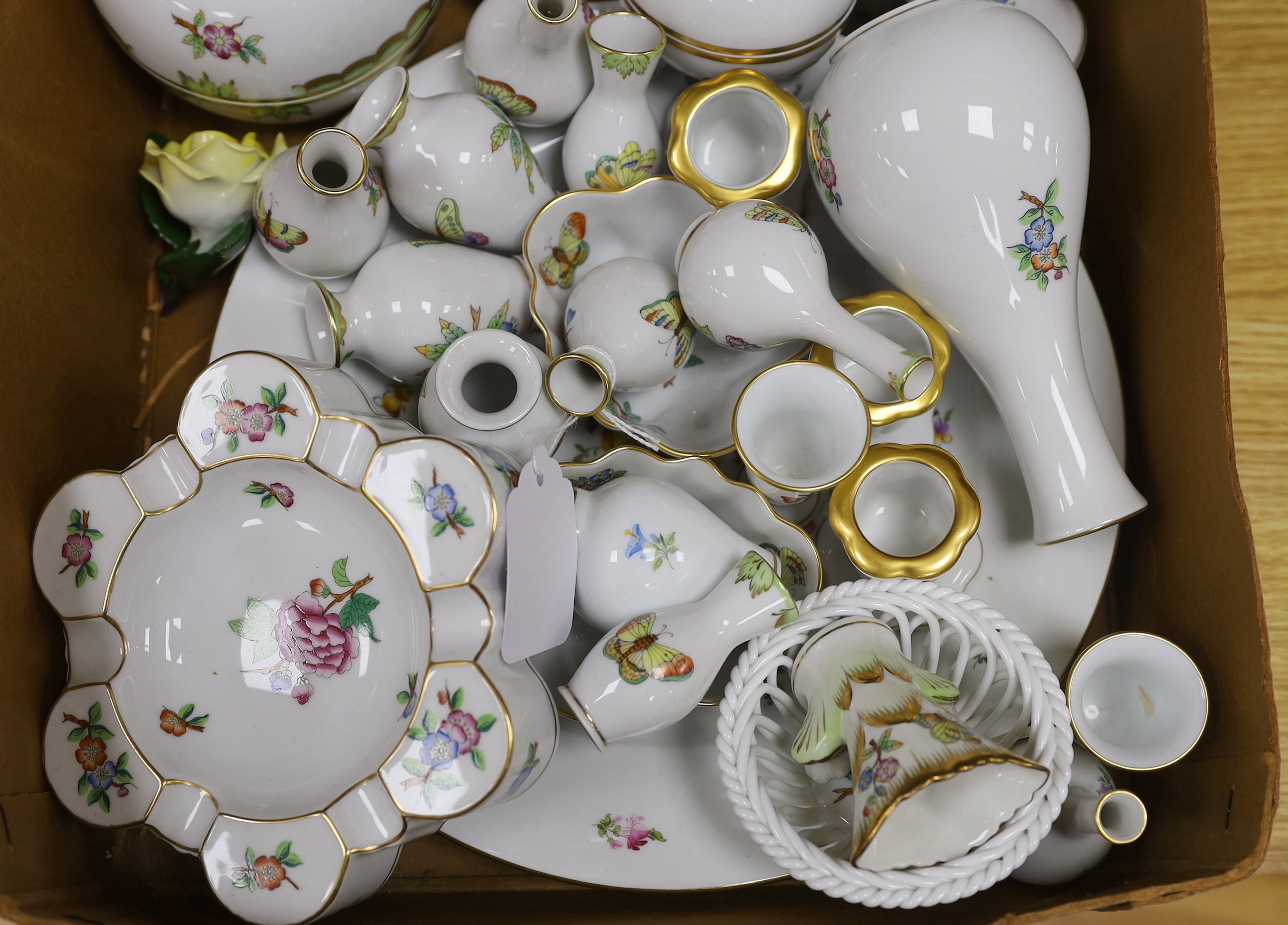 A quantity of Herend porcelain ornaments and tableware, approx. 40 items - Image 2 of 4