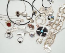 A small collection of 925 and white metal jewellery including a ring link necklace, rings,
