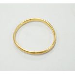A small 22ct gold wedding band, size O, 1.8 grams.