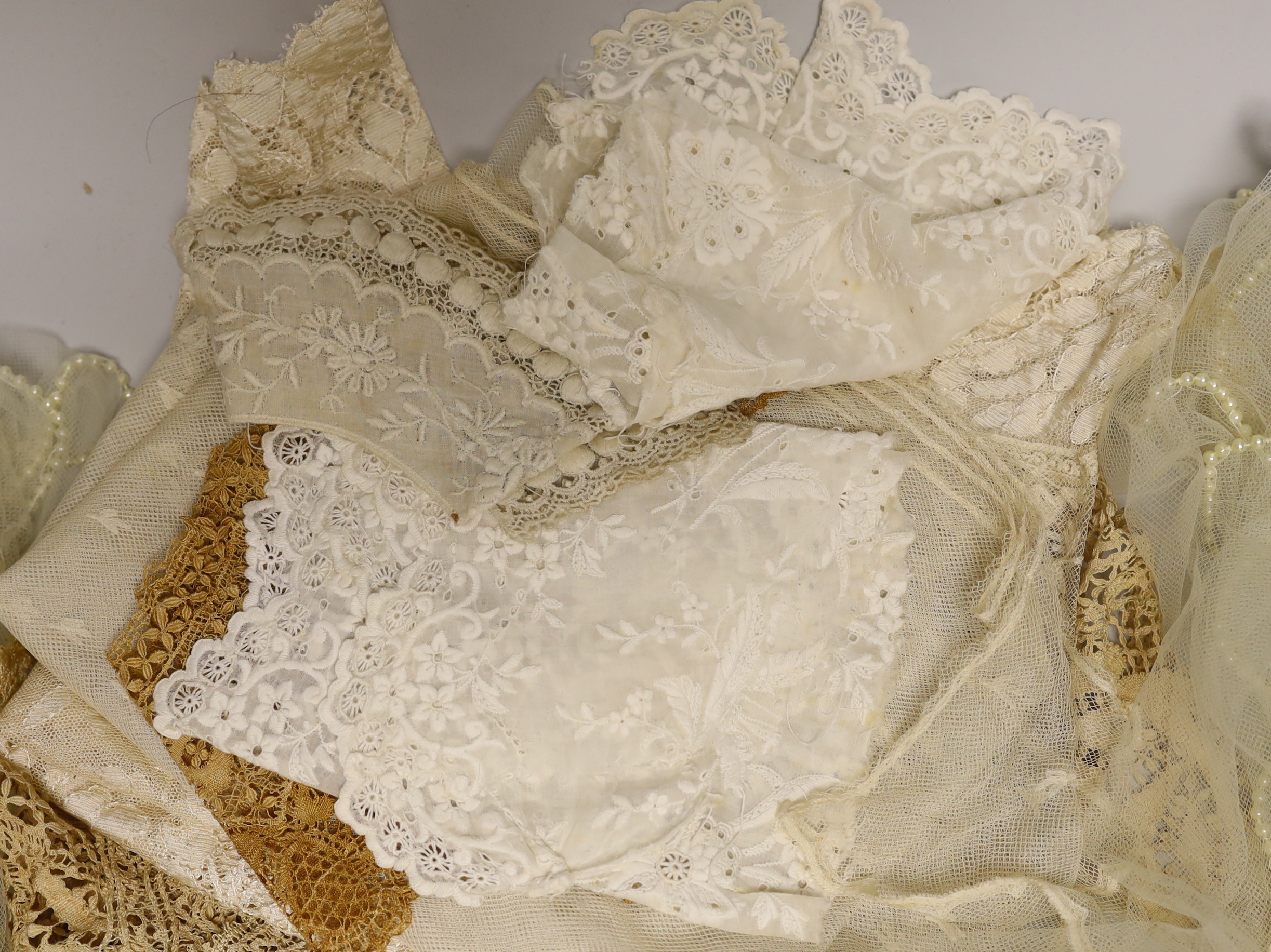 A silk Maltese lace trim, mixed lace and a pearl edged veil - Image 2 of 5