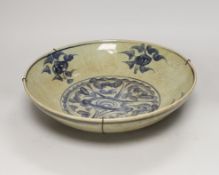 A Chinese late Ming Swatow blue and white dish, early 17th century dish, 33.5cm