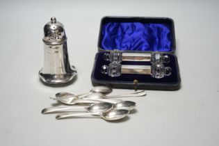 An Edwardian silver sugar caster, 11.4cm, a set of six silver Old English pattern teaspoons and a