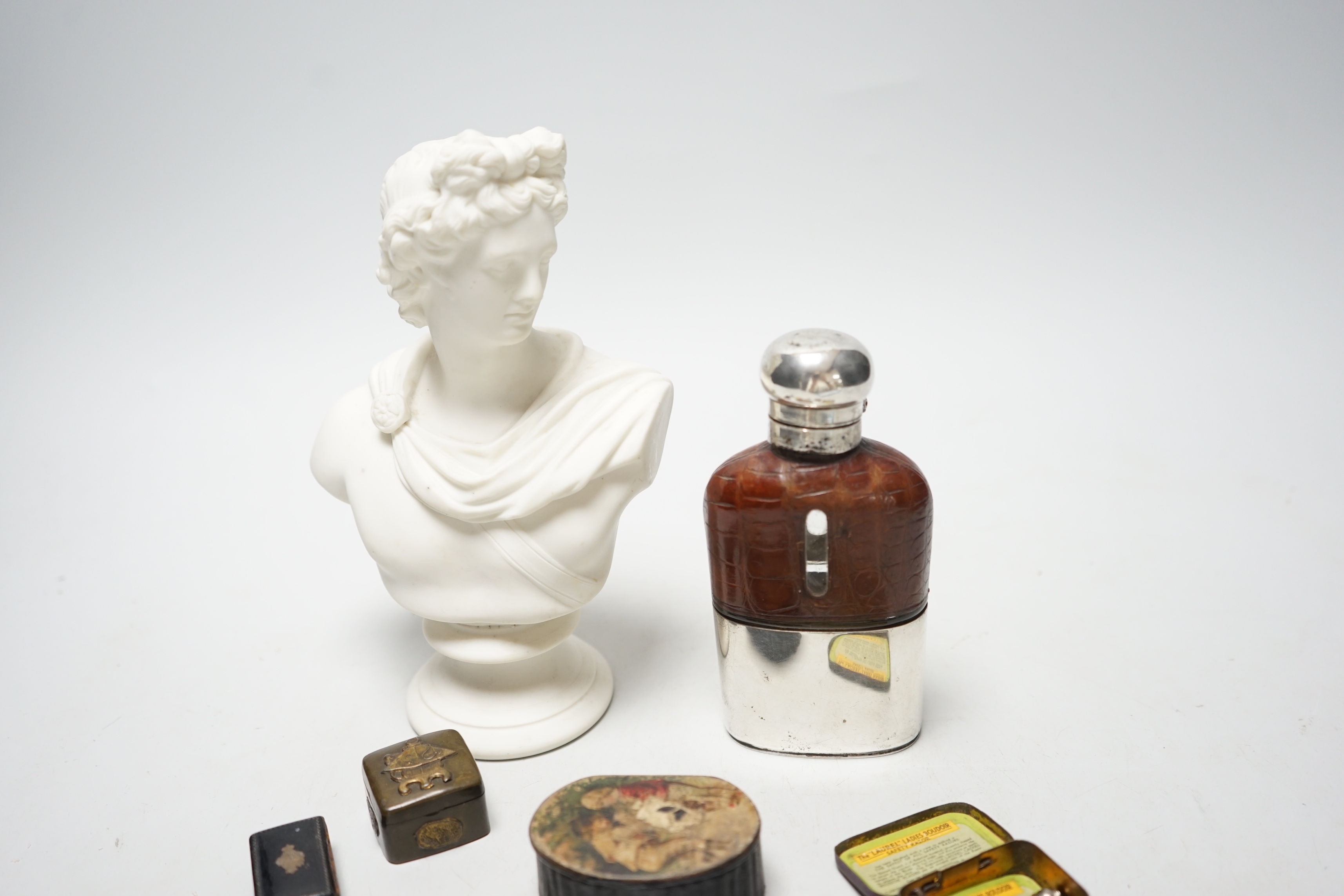 Eight items of objets d'art, including Parian bust, miniature French and English Dictionary in a - Image 3 of 4